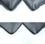 Louis Vuitton Porte-Documents en Cuir Taïga Noir Louis Vuitton