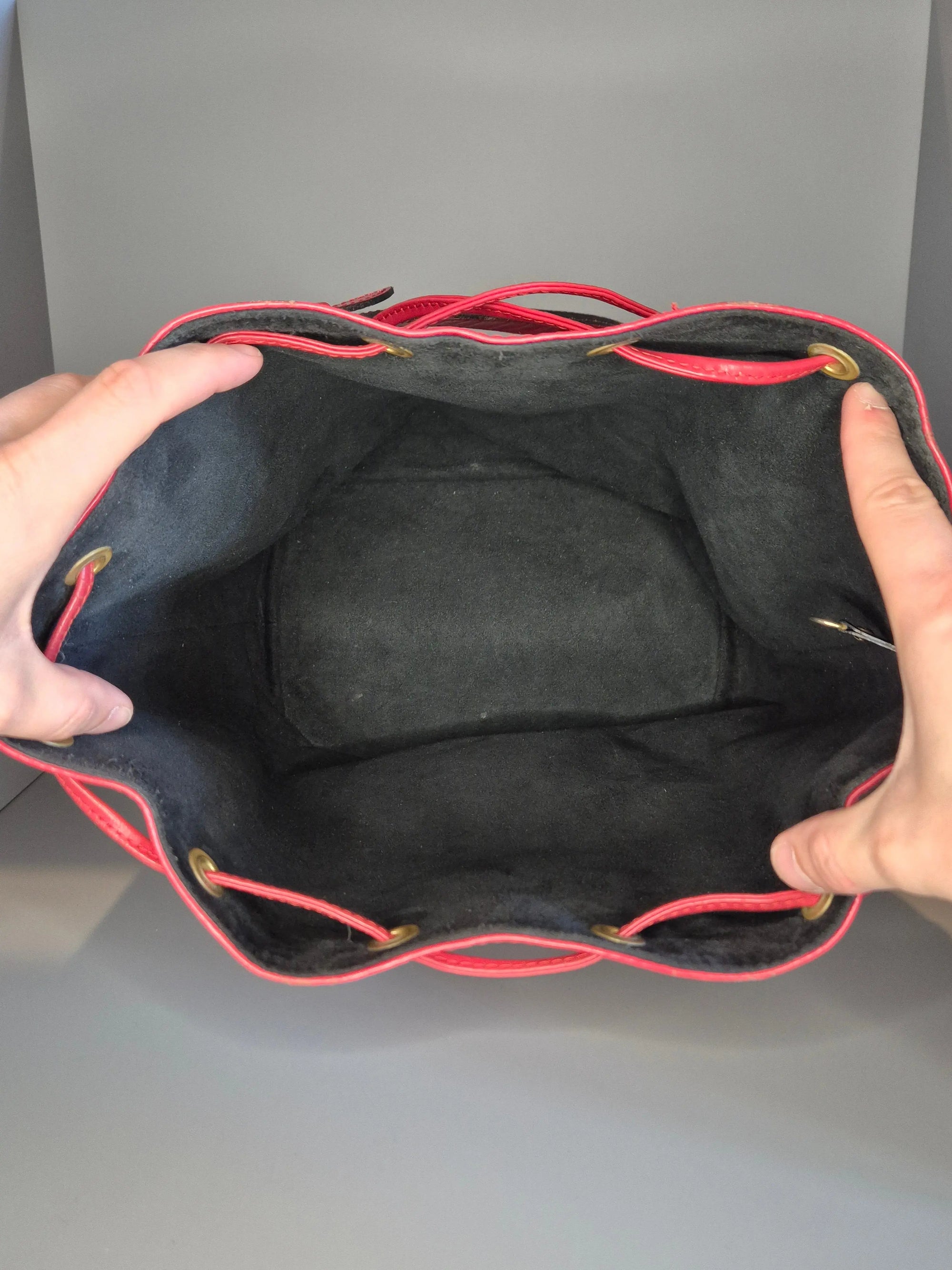 fond du sac Noé GM cuir Épi rouge