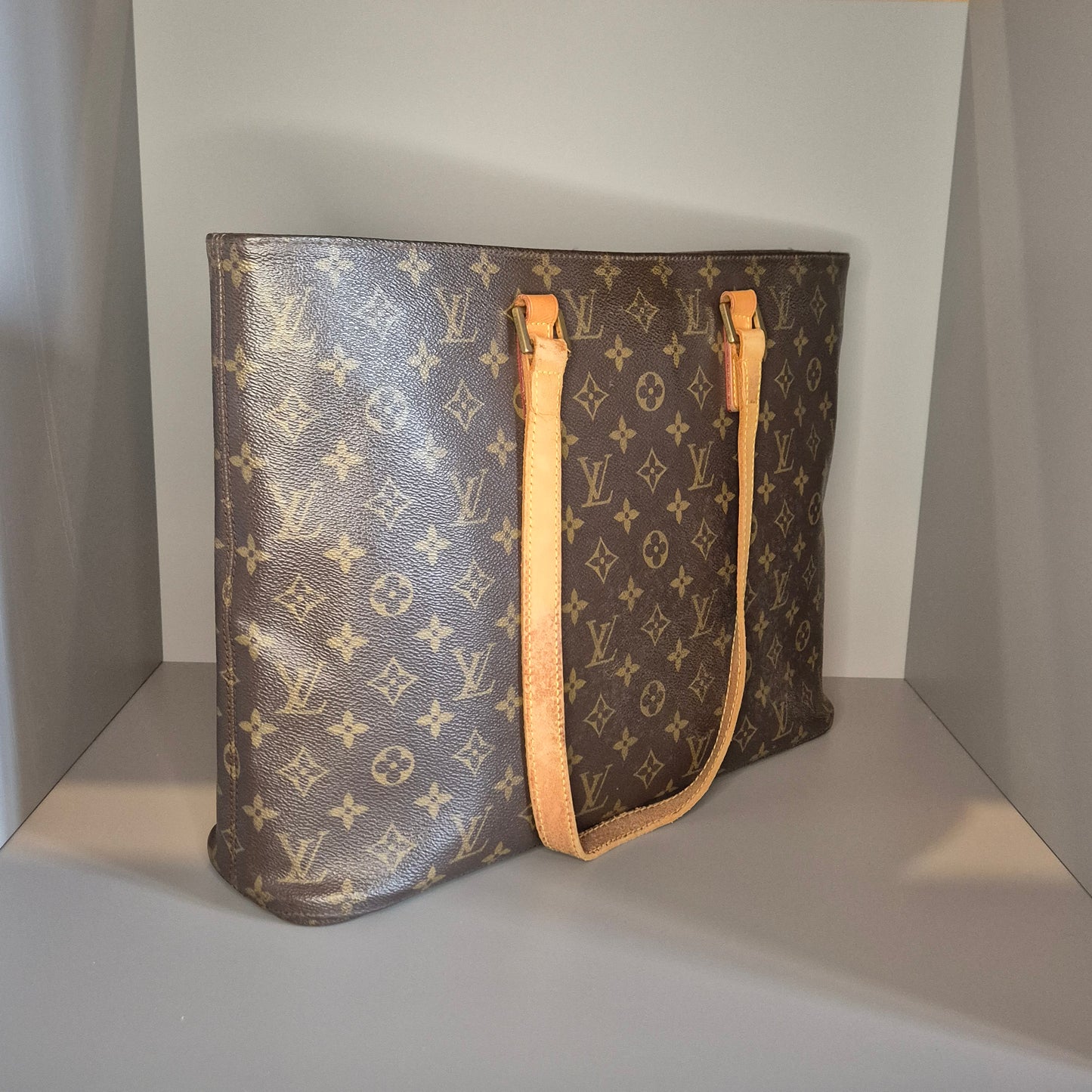 Louis Vuitton Luco – Monogram