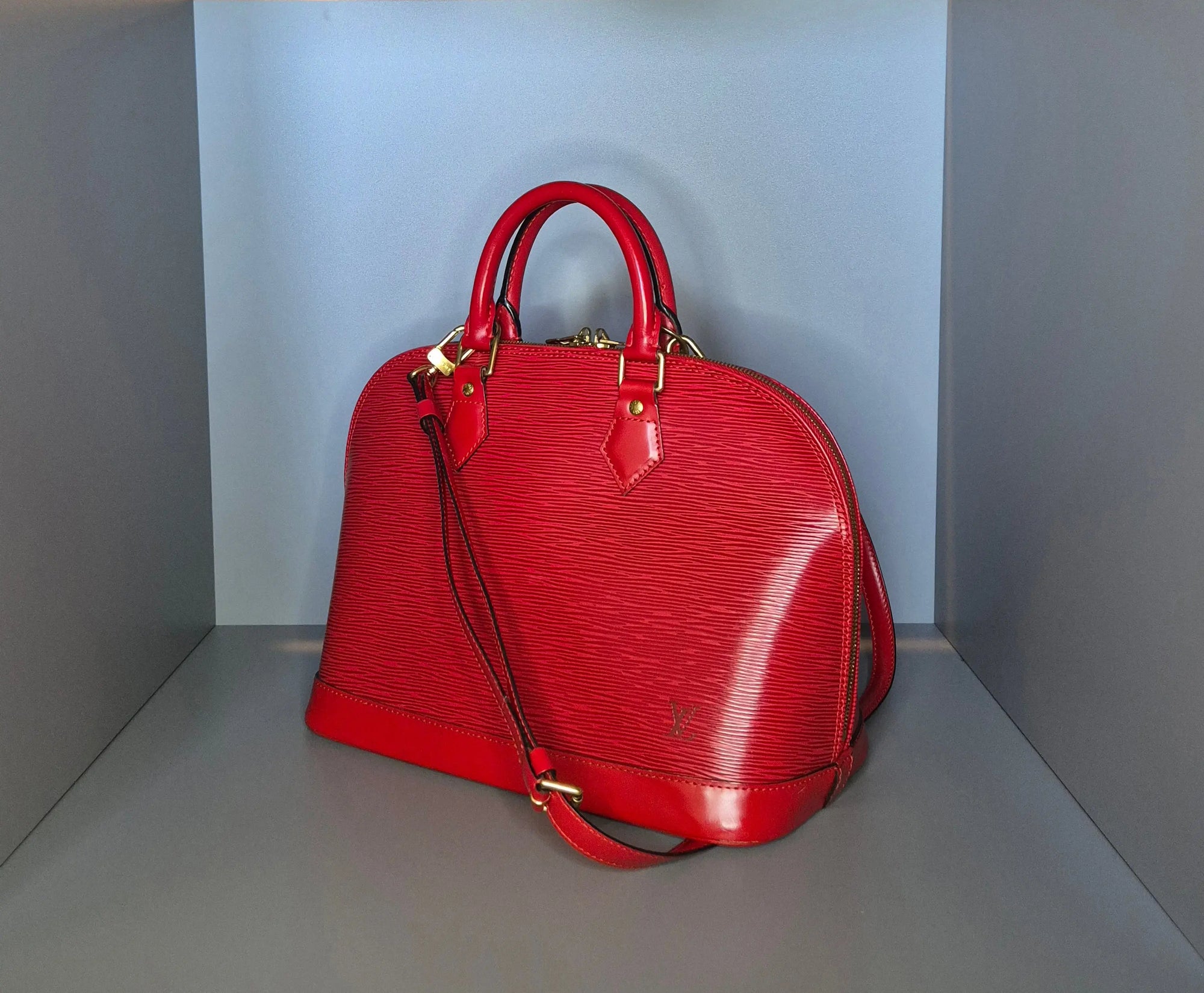 Louis Vuitton Alma PM cuir Épi rouge Iconic-Bag