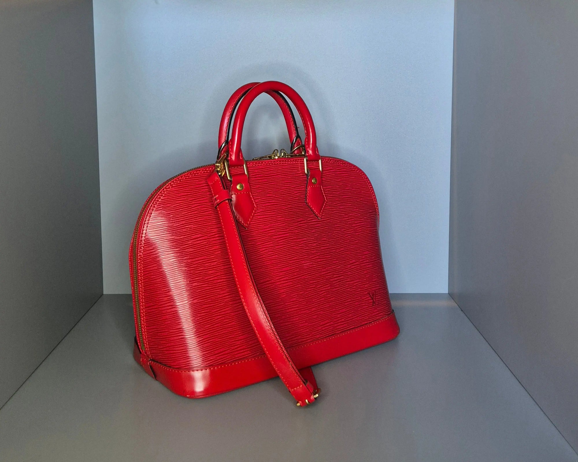 Louis Vuitton Alma PM cuir Épi rouge Iconic-Bag