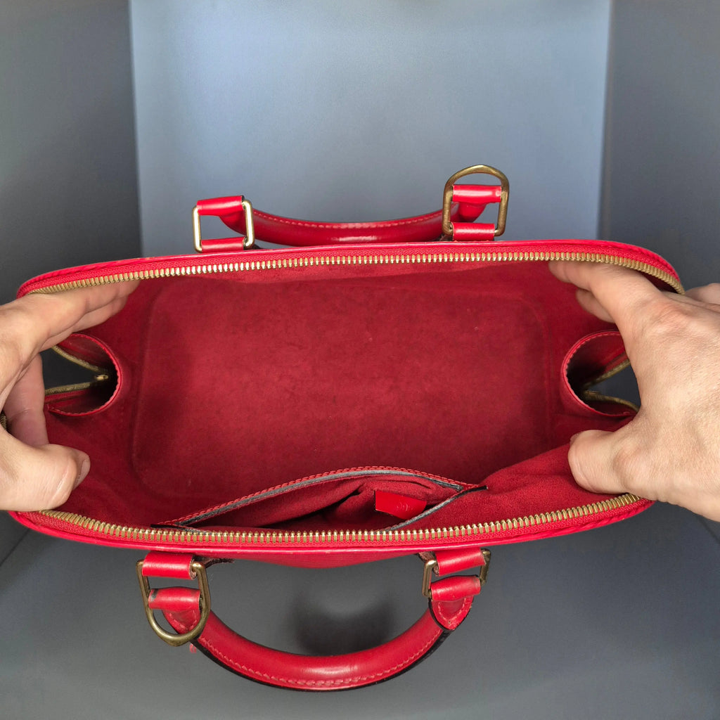 Louis Vuitton Alma PM cuir Épi rouge Iconic-Bag