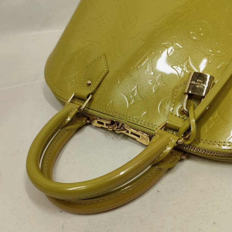 Louis Vuitton Alma GM Iconic-Bag