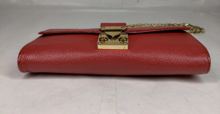 Louis Vuitton Saint Germain en Cuir Rouge Louis Vuitton vue dessous 