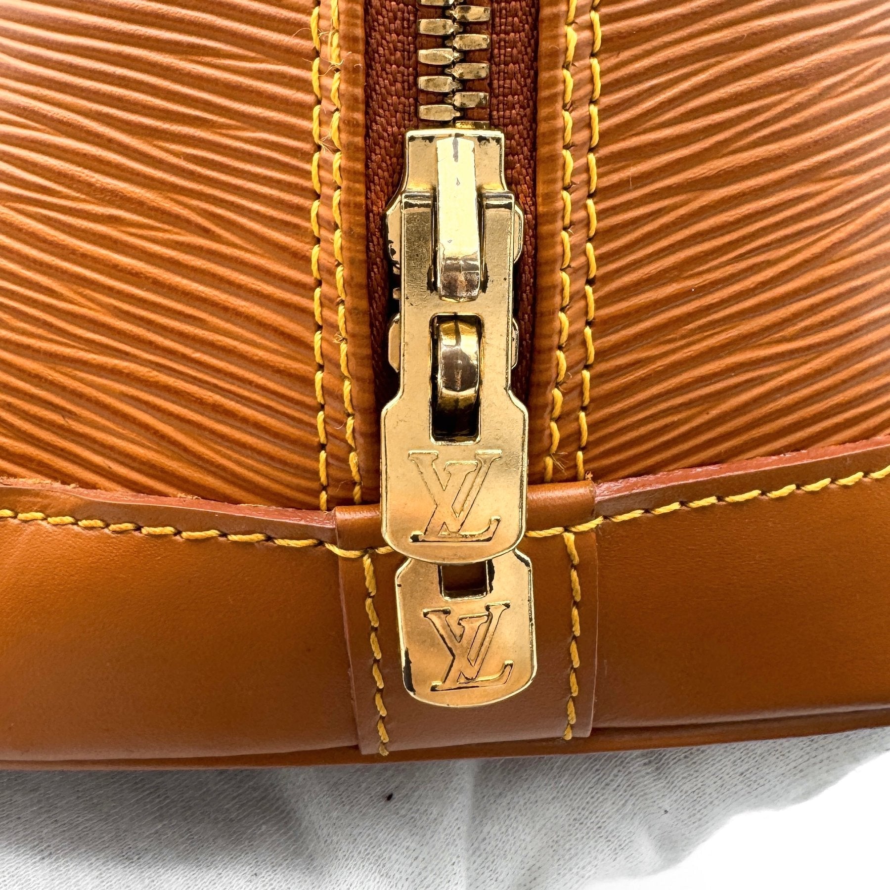 Louis Vuitton Alma Iconic-Bag