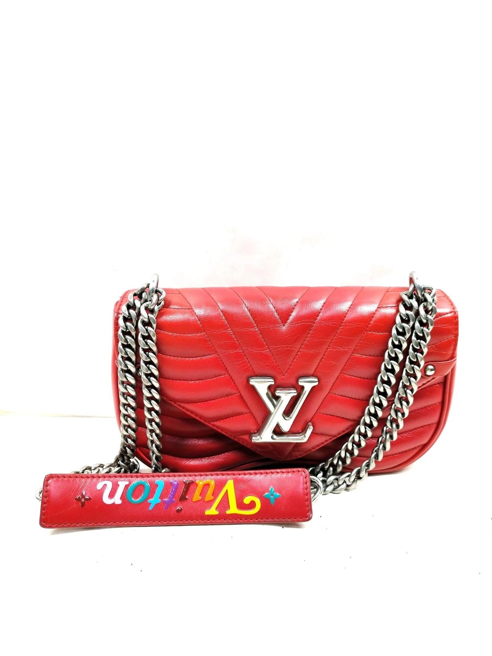 Louis Vuitton New Wave Chain PM Iconic-Bag