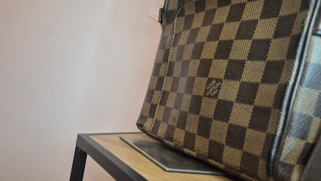 Louis Vuitton Olav PM – Damier Ébène Louis Vuitton