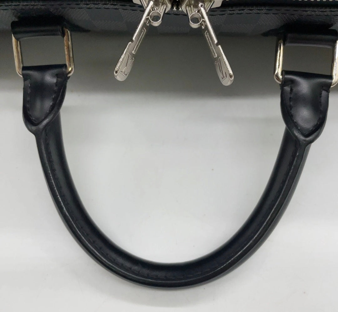 Lv Iconic-Bag