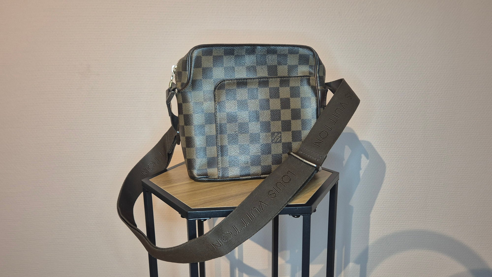 Louis Vuitton Olav PM – Damier Ébène Louis Vuitton
