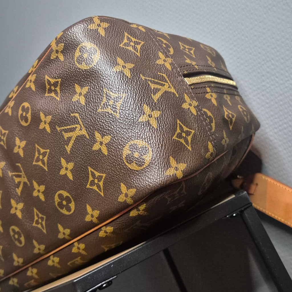 Louis Vuitton Deauville Monogram coin gauche