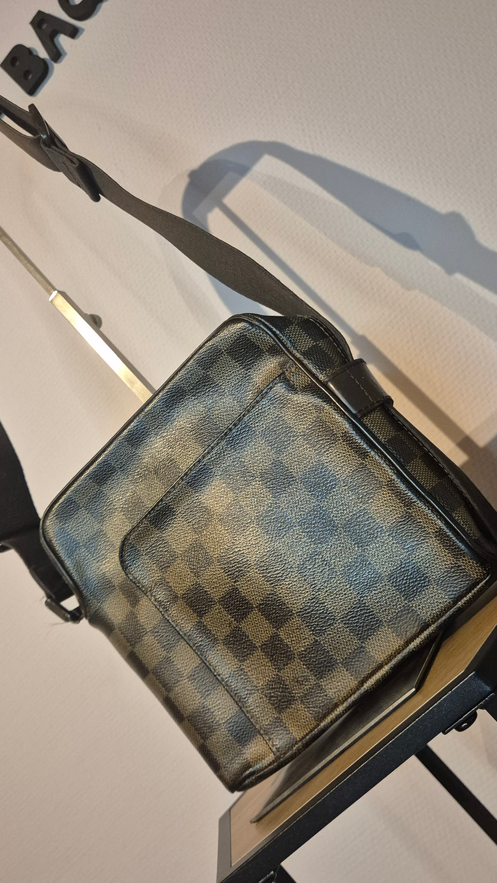Louis Vuitton Olav PM – Damier Ébène Louis Vuitton