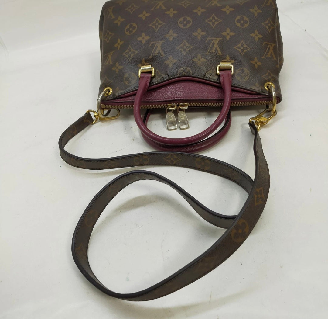Louis Vuitton Pallas Louis Vuitton