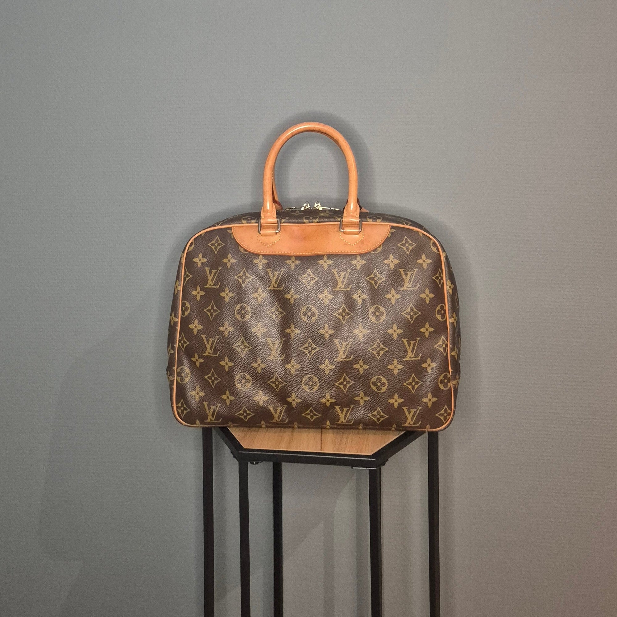 Louis Vuitton Deauville Monogram vue de dos 