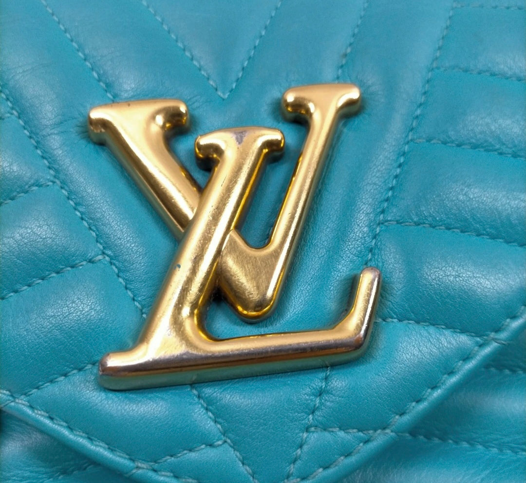 Zoom sur logo – Marquage Louis Vuitton ou monogramme