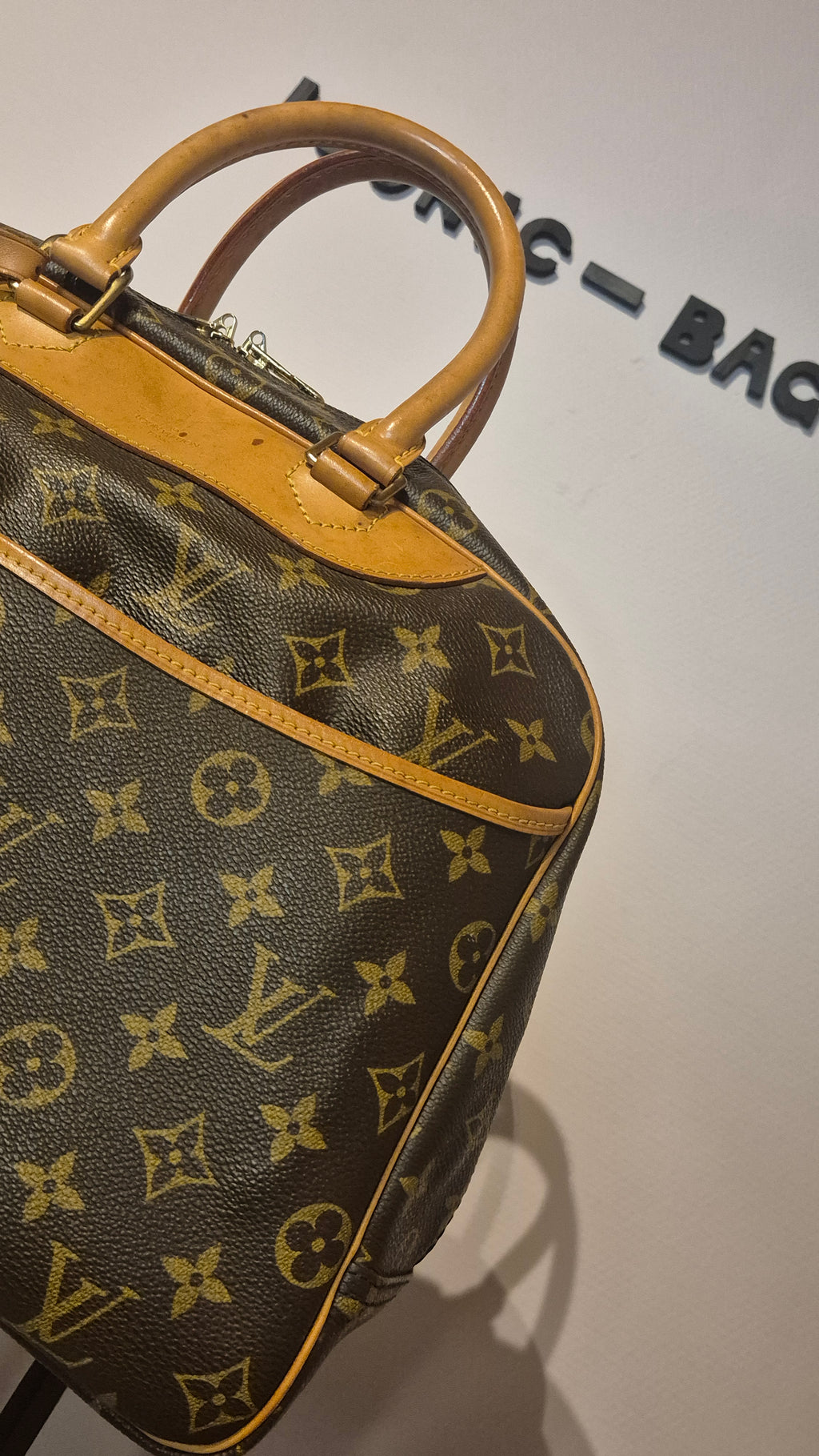 Louis Vuitton Deauville Monogram Louis Vuitton