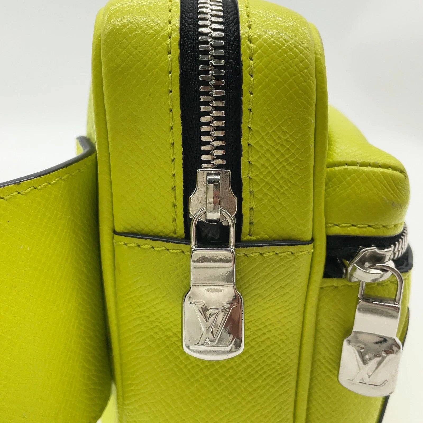 Louis Vuitton sac banane Louis Vuitton