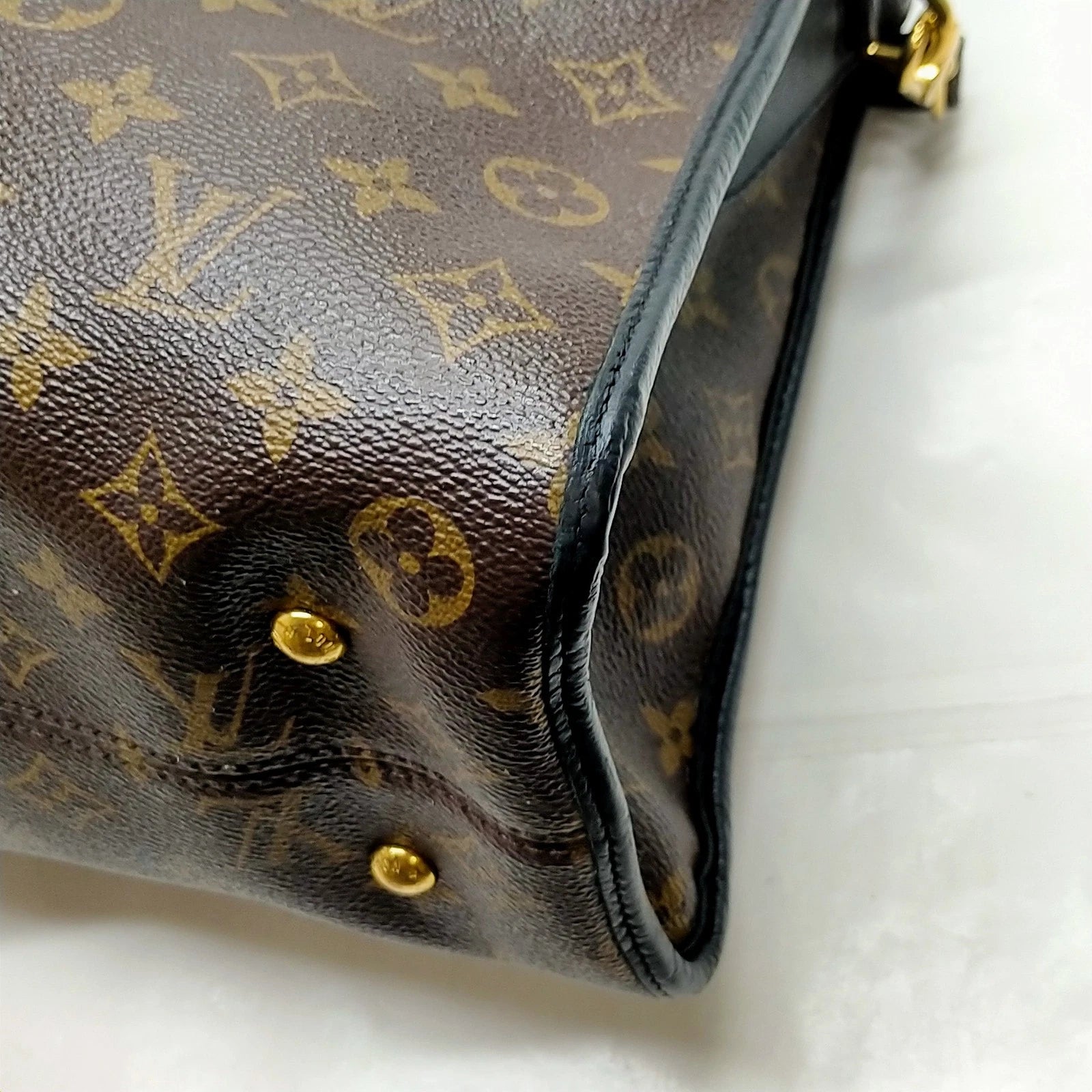Louis Vuitton Popincourt MM Iconic-Bag