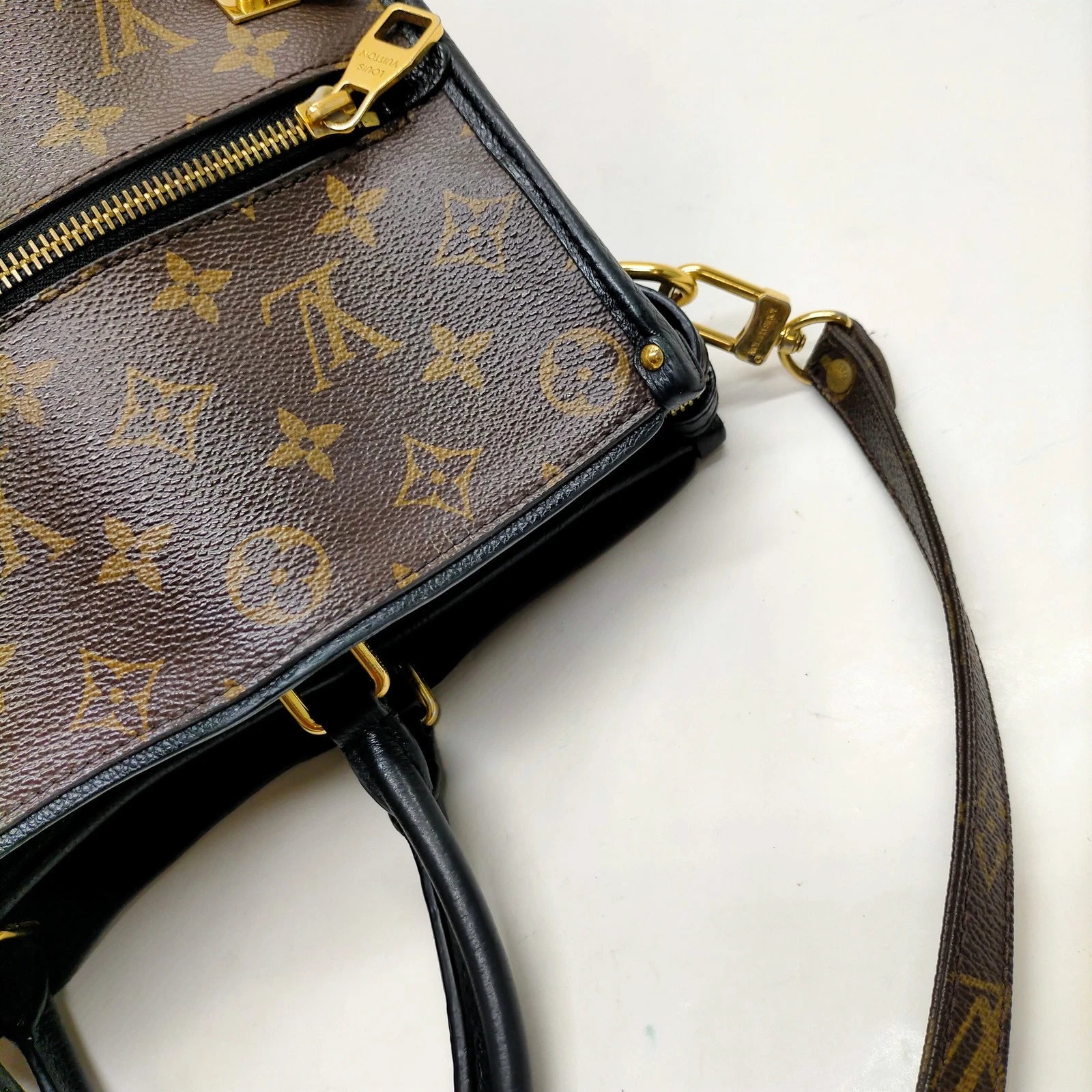 Louis Vuitton Popincourt MM Iconic-Bag
