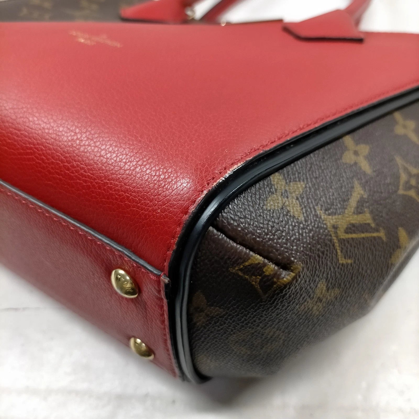Louis Vuitton Iconic-Bag