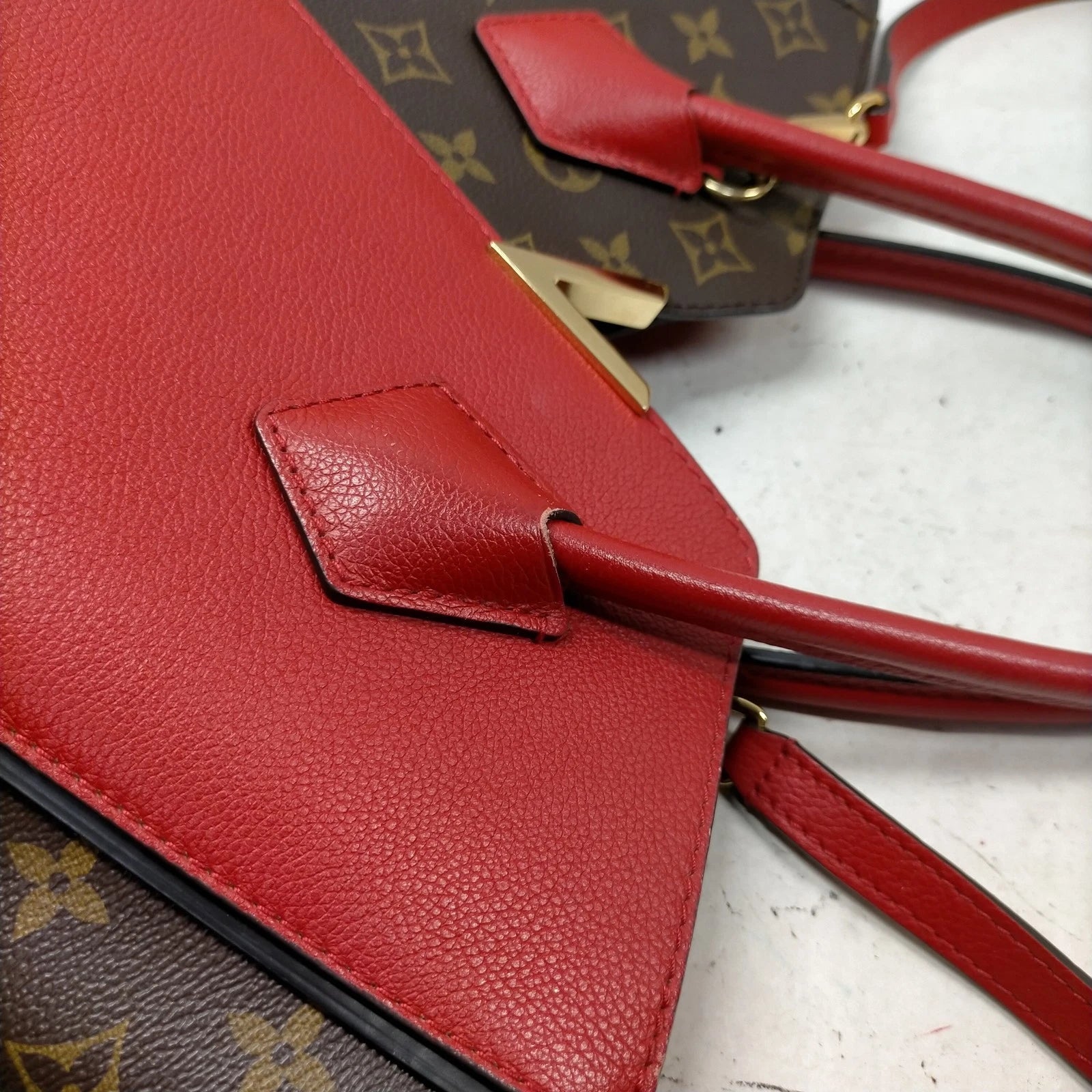 Louis Vuitton Iconic-Bag