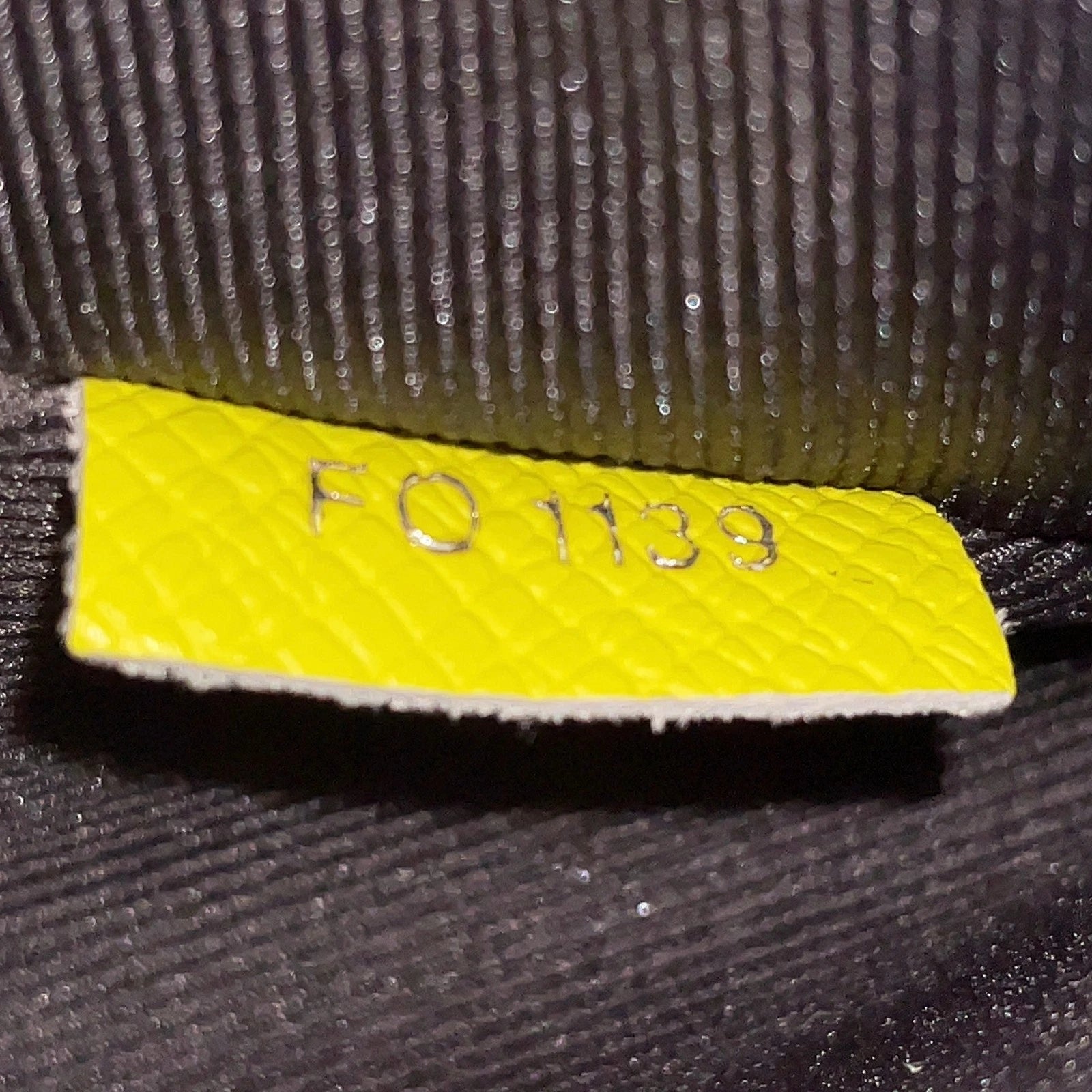 Louis Vuitton sac banane Louis Vuitton